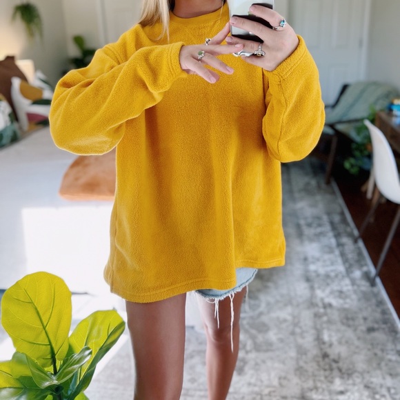 Vintage Tops - Mustard Plush Fleece Crewneck